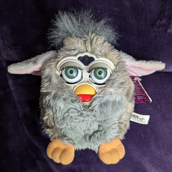 Vintage 1998 Tiger Electronics Grey Furby with tag - Picture 2 of 8